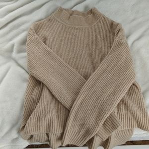 Sweater weather perfect fall top